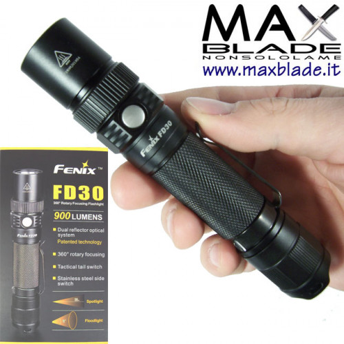FENIX FD30 torcia LED focus variabile 900 lumens 